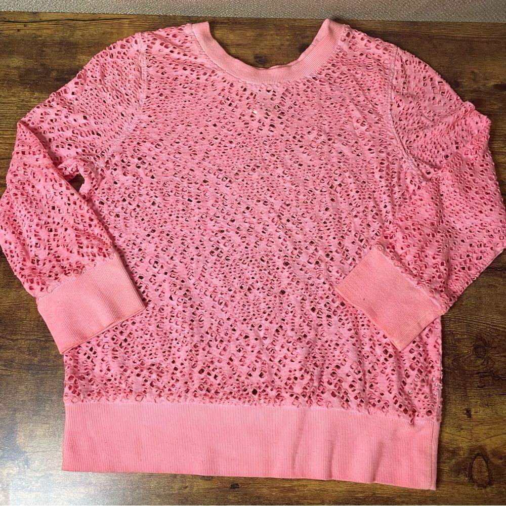 We The Free Lazer Cut Crewneck Pullover Top Shirt Pink Size Small